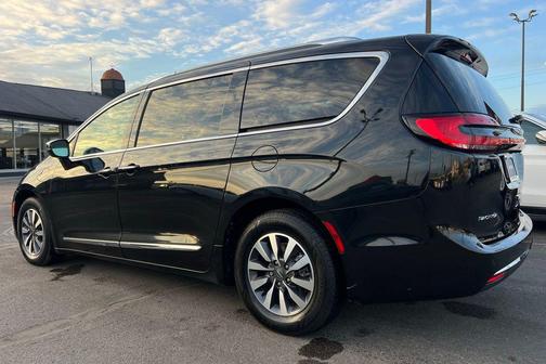 2021 Chrysler Pacifica Hybrid Limited