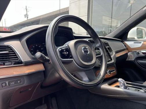 2017 Volvo XC90 Hybrid T8 Excellence