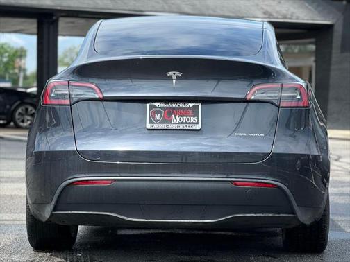 2024 Tesla Model Y Long Range Dual Motor All-Wheel Drive