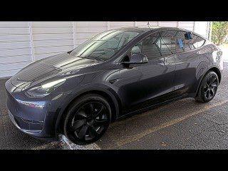 2024 Tesla Model Y Long Range Dual Motor All-Wheel Drive
