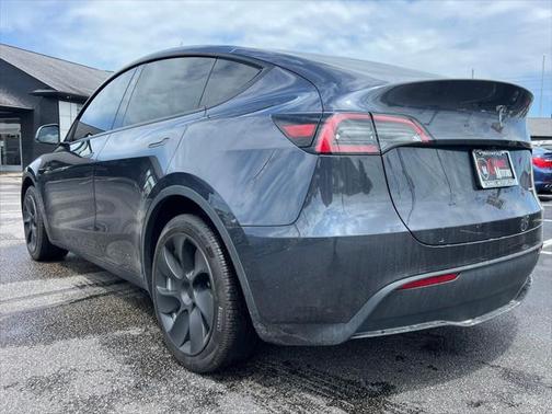 2024 Tesla Model Y Long Range Dual Motor All-Wheel Drive