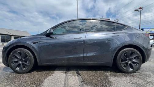 2024 Tesla Model Y Long Range Dual Motor All-Wheel Drive