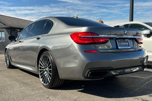2019 BMW 750 I