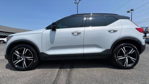 2020 Volvo XC40 T5 R-Design