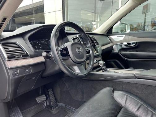 2021 Volvo XC90 T6 Inscription