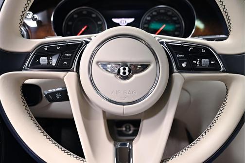 Marlin Metallic 2018 Bentley Bentayga W12 Signature