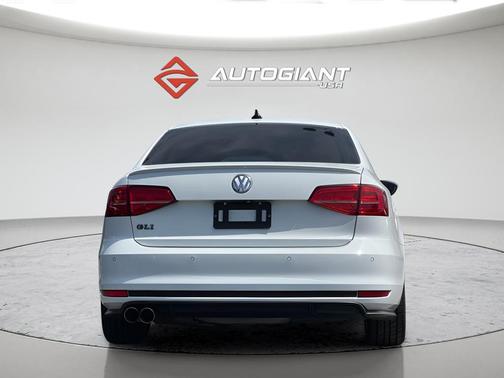 Pure White 2017 Volkswagen Jetta GLI