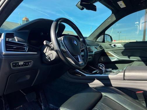 2020 BMW X7 xDrive50i