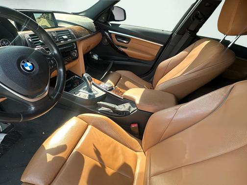 Black Sapphire Metallic 2018 BMW 340 340i