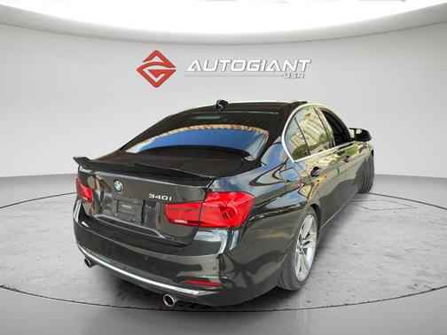 Black Sapphire Metallic 2018 BMW 340 340i