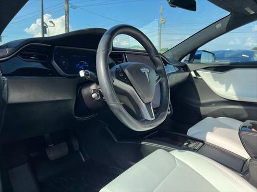 2020 Tesla Model S Long Range Plus