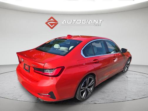 Melbourne Red Metallic 2021 BMW 330 330i
