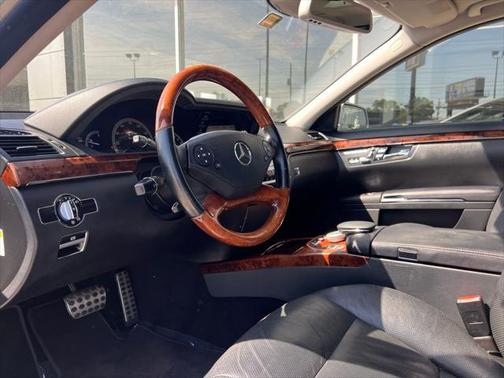 2010 Mercedes-Benz S-Class S 550