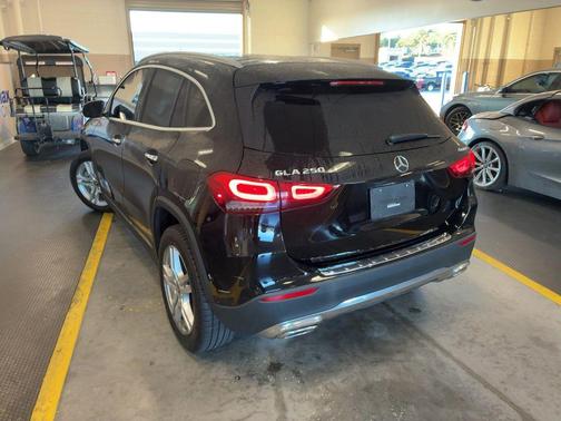 2021 Mercedes-Benz GLA 250 Base 4MATIC