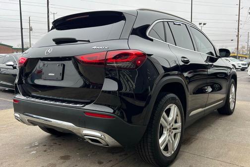 2021 Mercedes-Benz GLA 250 Base 4MATIC