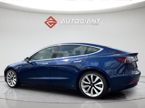 Deep Blue Metallic 2018 Tesla Model 3 Long Range