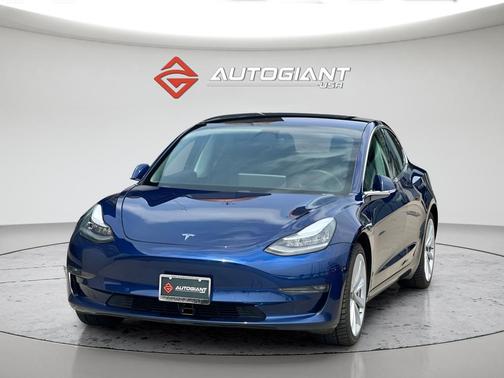 Deep Blue Metallic 2018 Tesla Model 3 Long Range