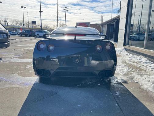 2011 Nissan GT-R Premium