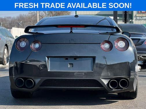 2011 Nissan GT-R Premium