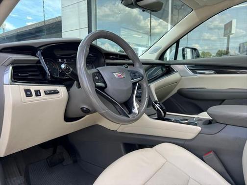 2022 Cadillac XT6 Premium Luxury FWD