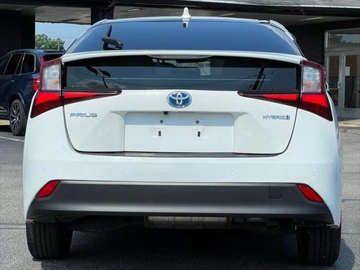 2022 Toyota Prius L