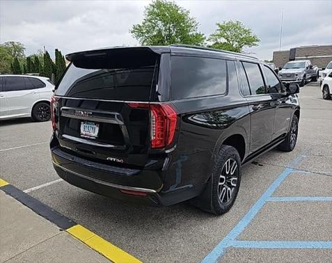 2023 GMC Yukon XL 4WD AT4