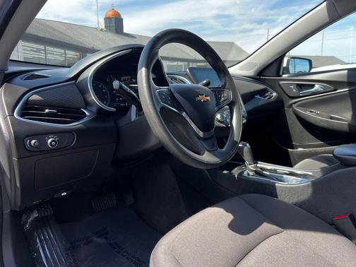 2020 Chevrolet Malibu FWD LT
