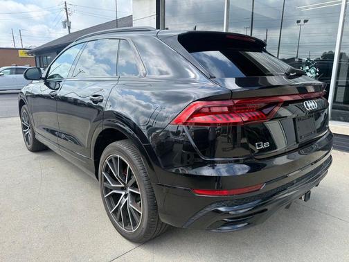 Orca Black Metallic 2019 Audi Q8 3.0T Premium