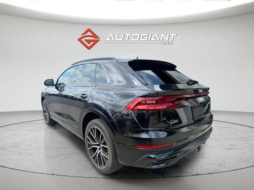 Orca Black Metallic 2019 Audi Q8 3.0T Premium