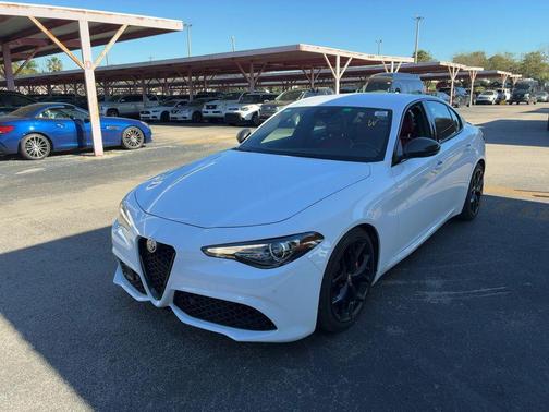 2020 Alfa Romeo Giulia Sport