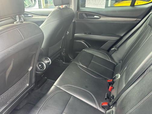2018 Alfa Romeo Stelvio Ti