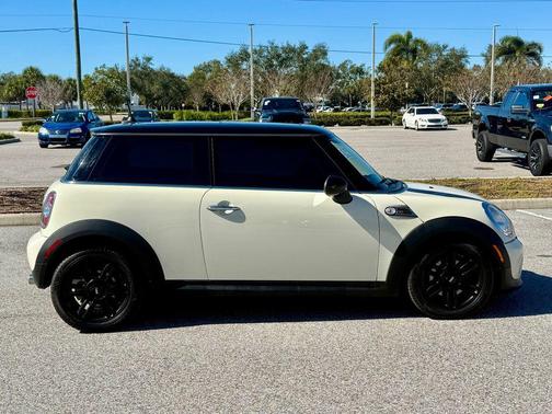 2013 MINI Hardtop Cooper
