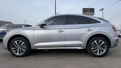 2022 Audi Q5 45 S line Premium