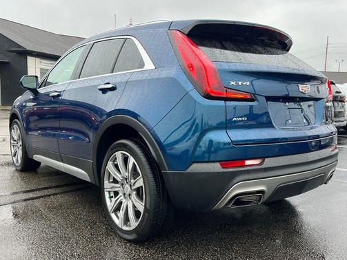 2019 Cadillac XT4 Premium Luxury
