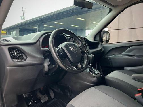 2020 RAM ProMaster City SLT