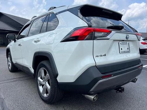2019 Toyota RAV4 Hybrid SE