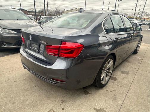 2017 BMW 330 330i