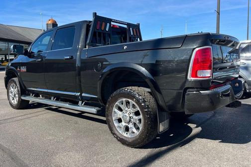 2018 RAM 2500 Limited Crew Cab 4x4 6'4' Box