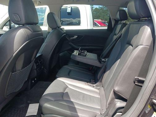 2019 Audi Q7 55 Premium Plus