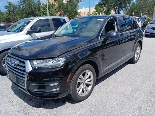 2019 Audi Q7 55 Premium Plus