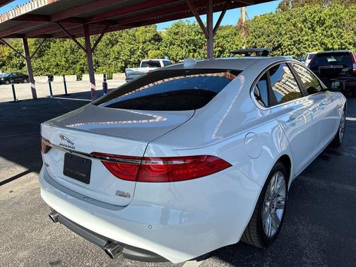 2016 Jaguar XF 35t Premium