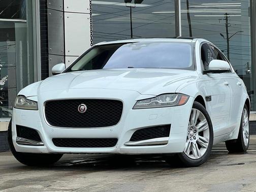 2016 Jaguar XF 35t Premium