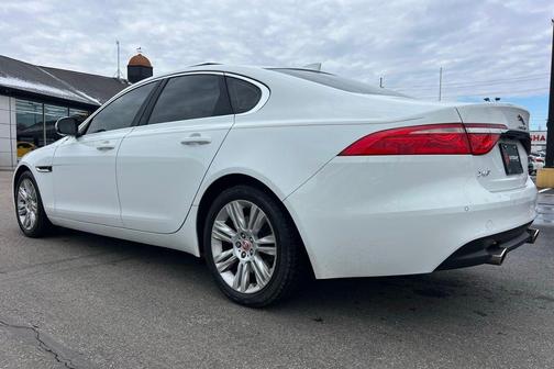 2016 Jaguar XF 35t Premium
