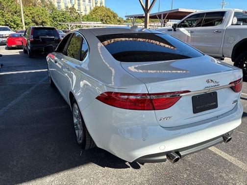 2016 Jaguar XF 35t Premium