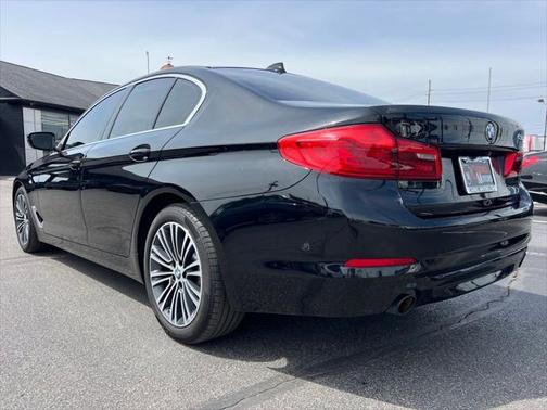 2019 BMW 530 530i