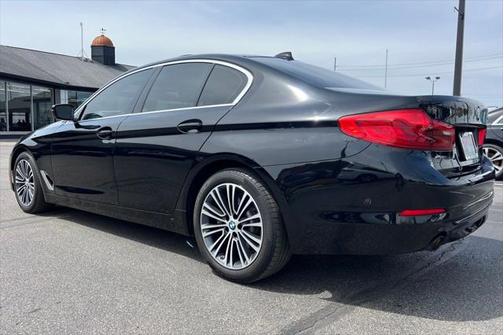 2019 BMW 530 530i