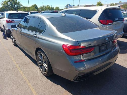 2017 BMW 750 i xDrive