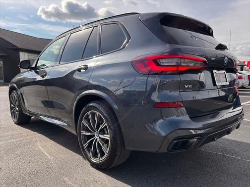 2021 BMW X5 M50i