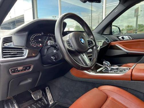 2021 BMW X5 M50i
