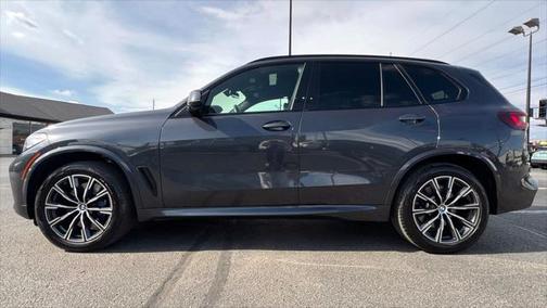 2021 BMW X5 M50i